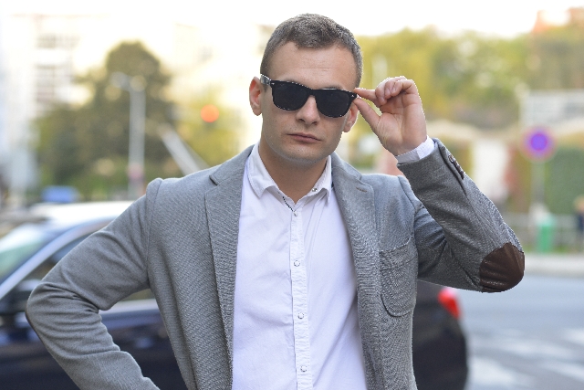 意識高い系男子に見られる14の特徴と言動 心理学の時間ですよ